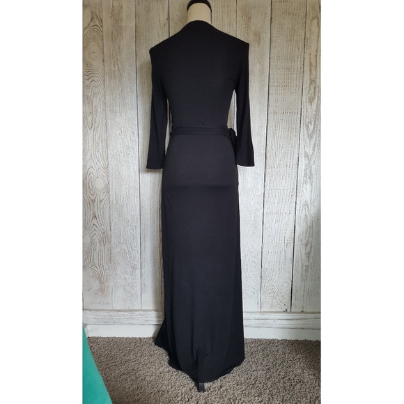 SOLD* 🖤Forever 21 Black Wrap Maxi Dress  | Small - Picture 6 of 8